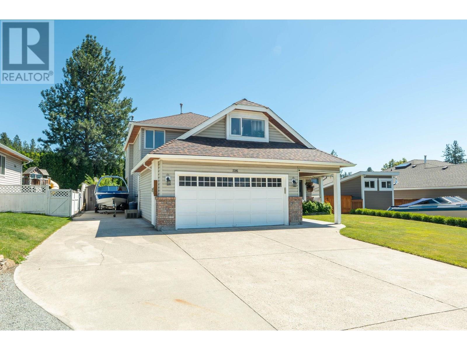 Property Photo:  2395 Shannon Ridge Drive  BC V4T 1T1 
