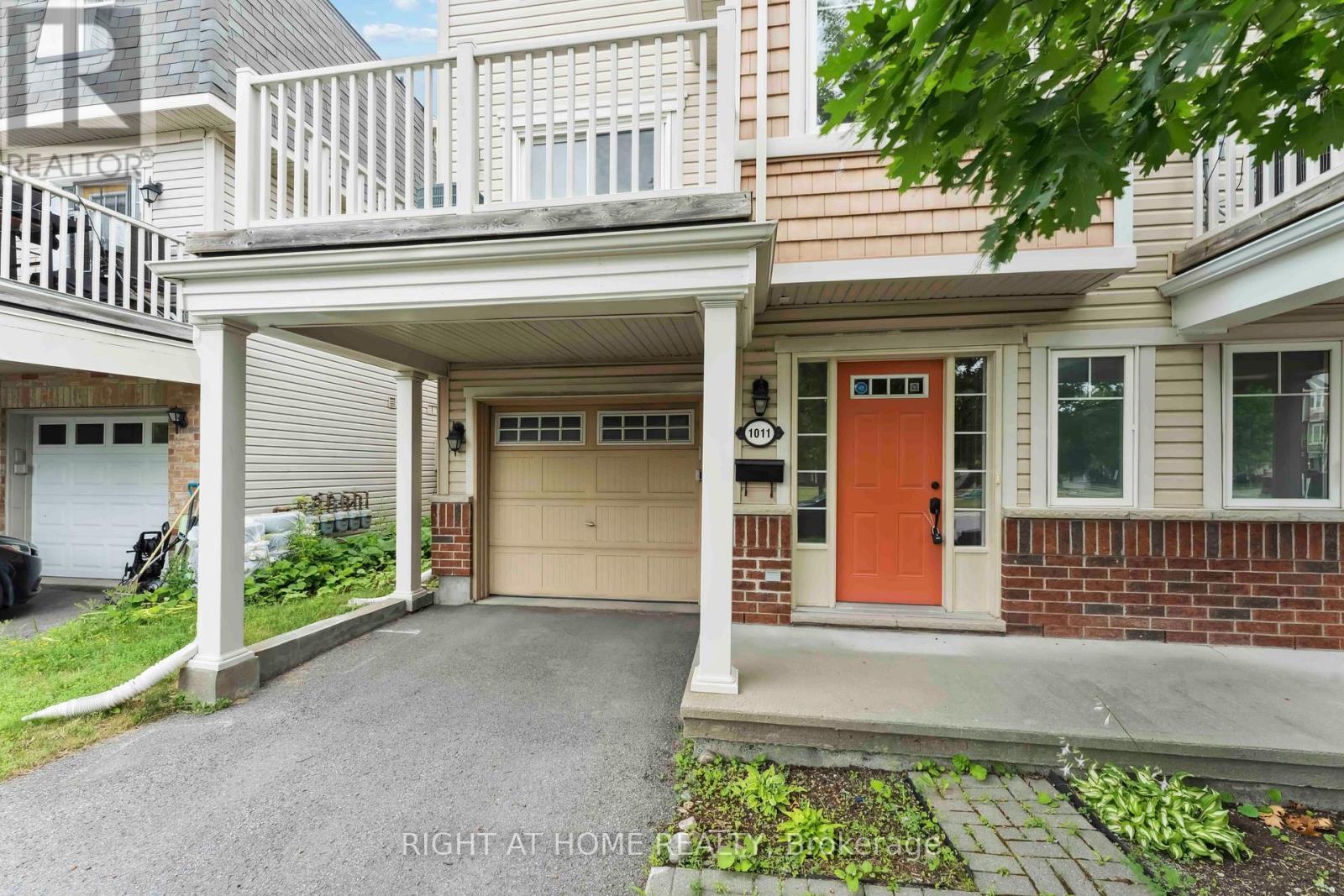 Photo de la propriété: 1011 Andora Avenue ON K2J 0K4