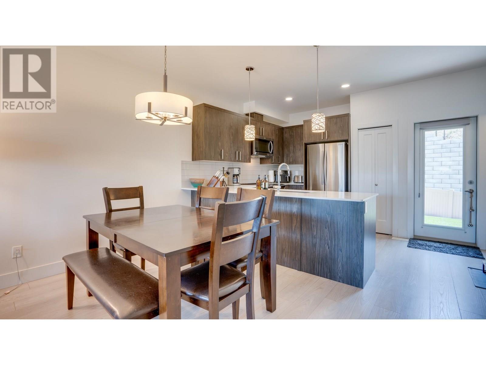 Property Photo:  933 Mt Robson Place 3  BC V1B 4G4 