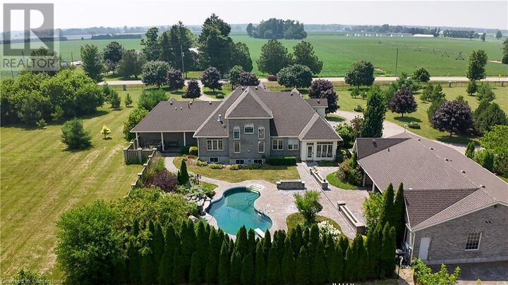Property Photo: 214 Maple Avenue ON N0E 1A0
