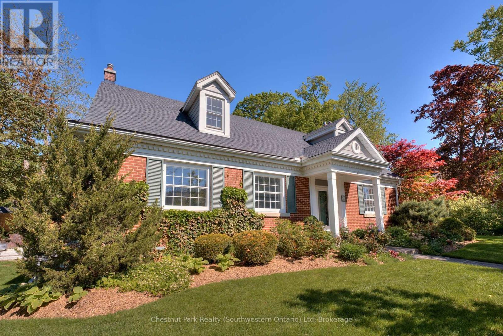 Property Photo:  26 Lemon Street  ON N1E 2G9 