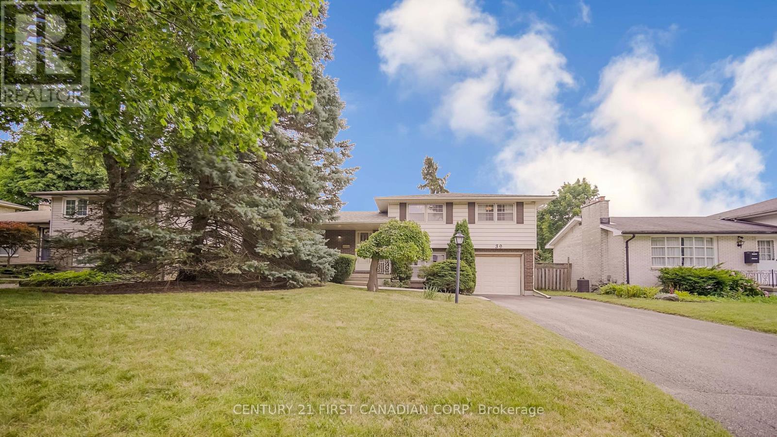 Property Photo:  39 Torrington Crescent  ON N6C 2V8 
