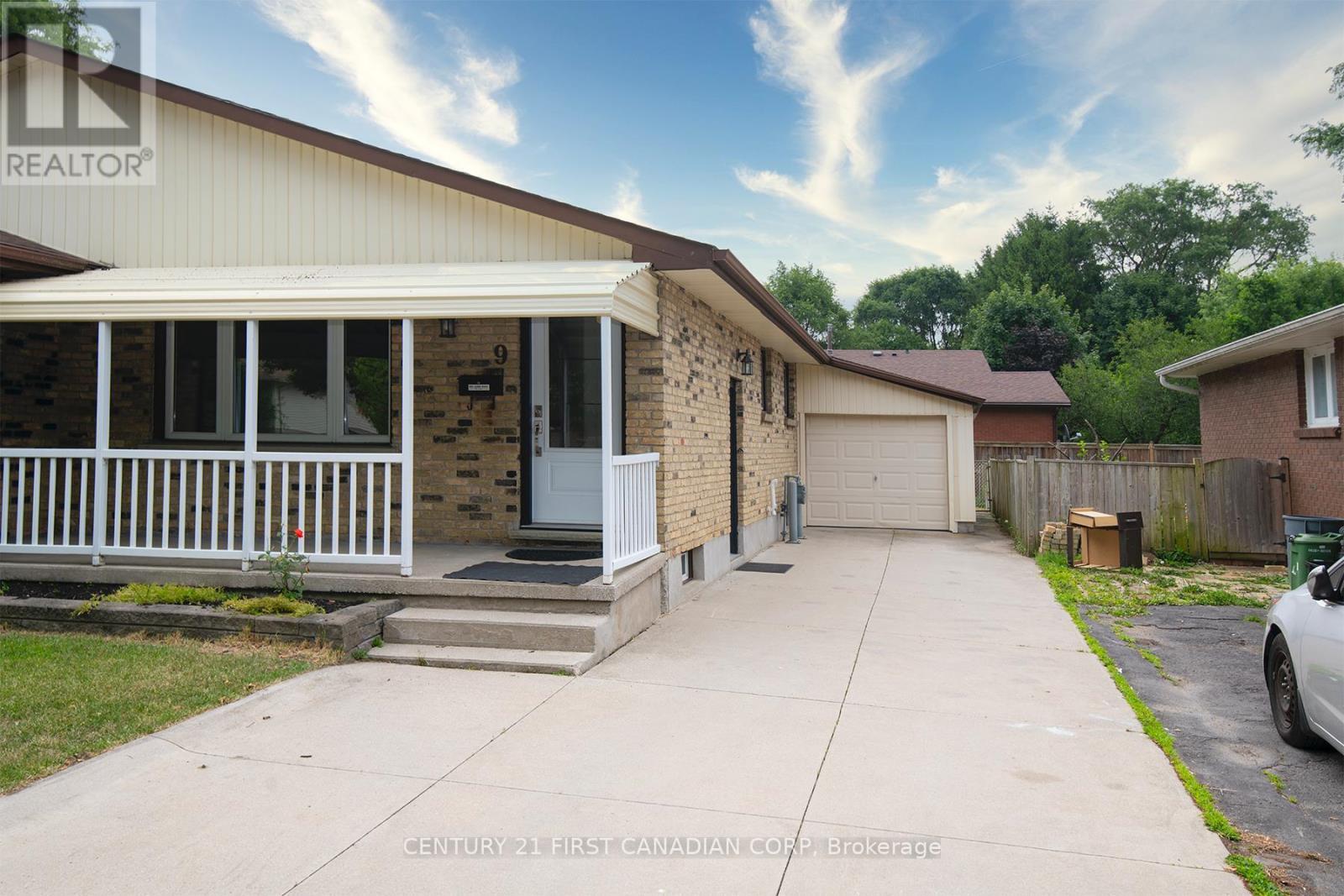 Property Photo: 9 Tilipe Road ON N5Z 2X3