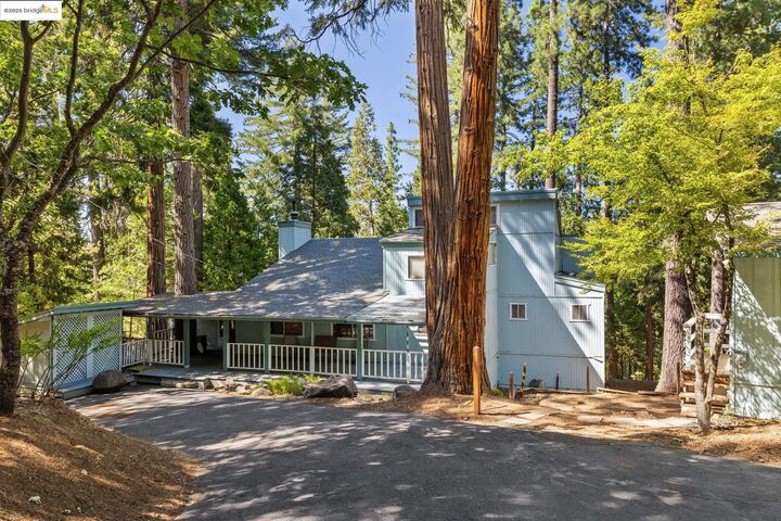 Property Photo: 24214 N Oxbow Lane CA 95370