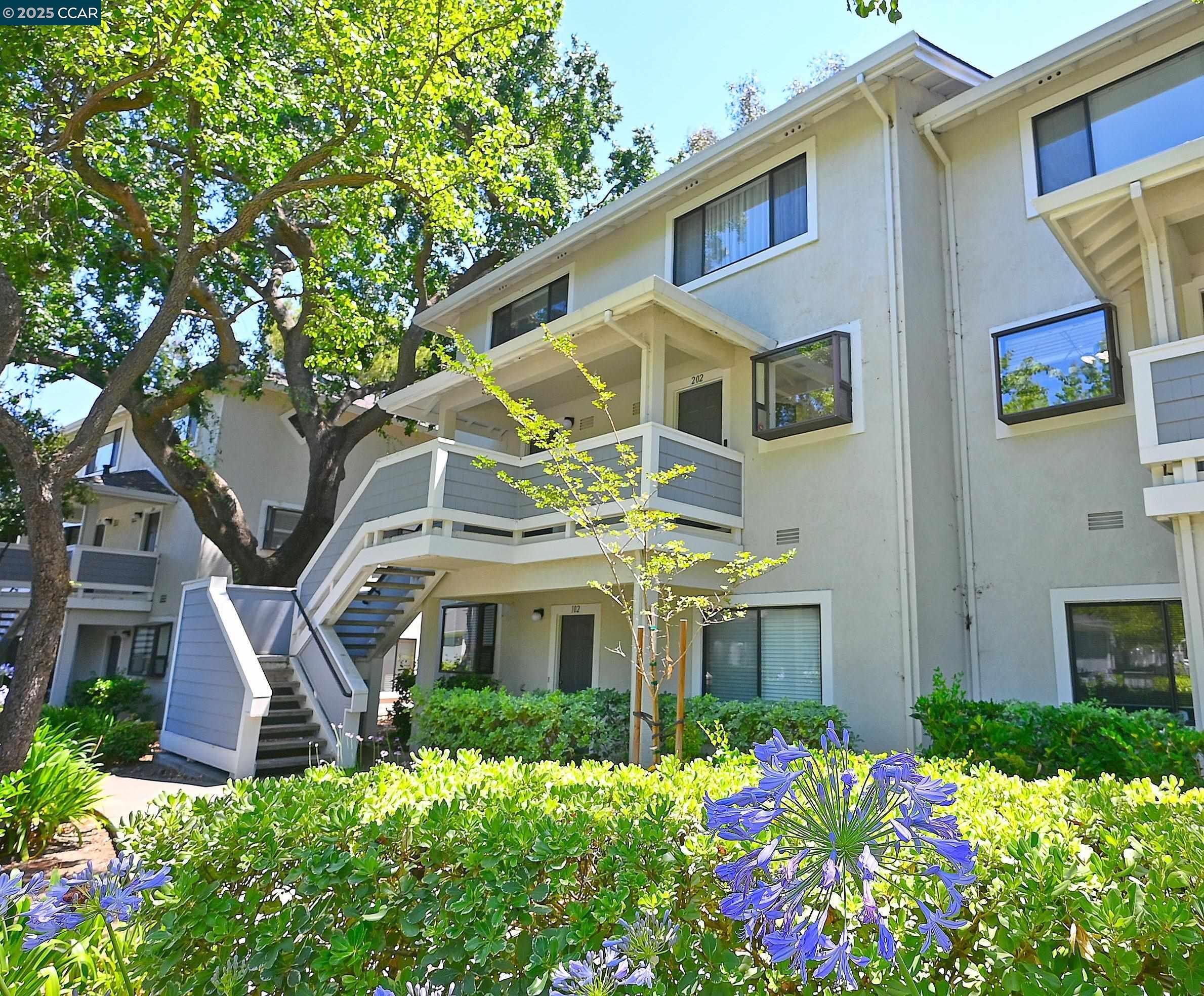 Property Photo: 2574 Oak Road 202 CA 94597