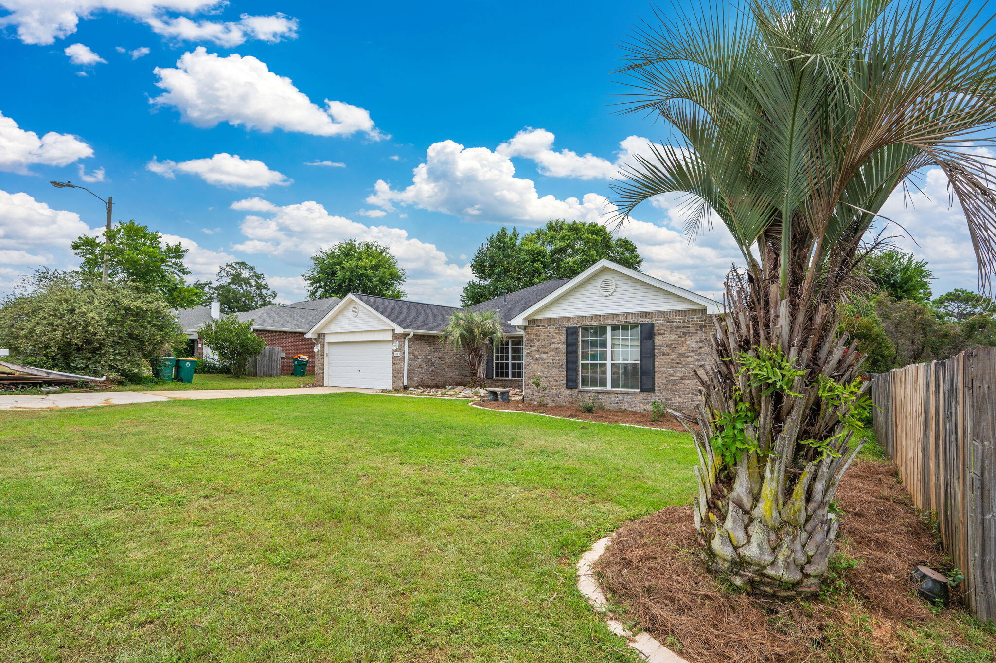 Property Photo: 3183 Border Creek Drive FL 32539
