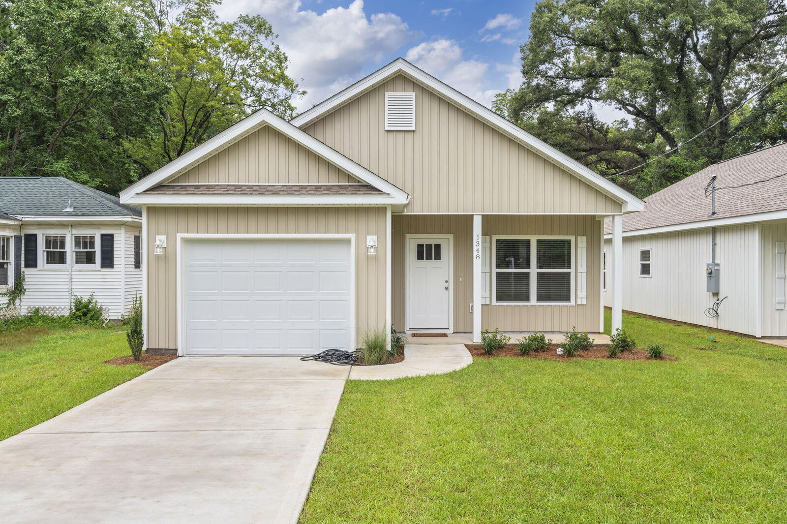 Property Photo:  1350 N Pearl Street  FL 32536 