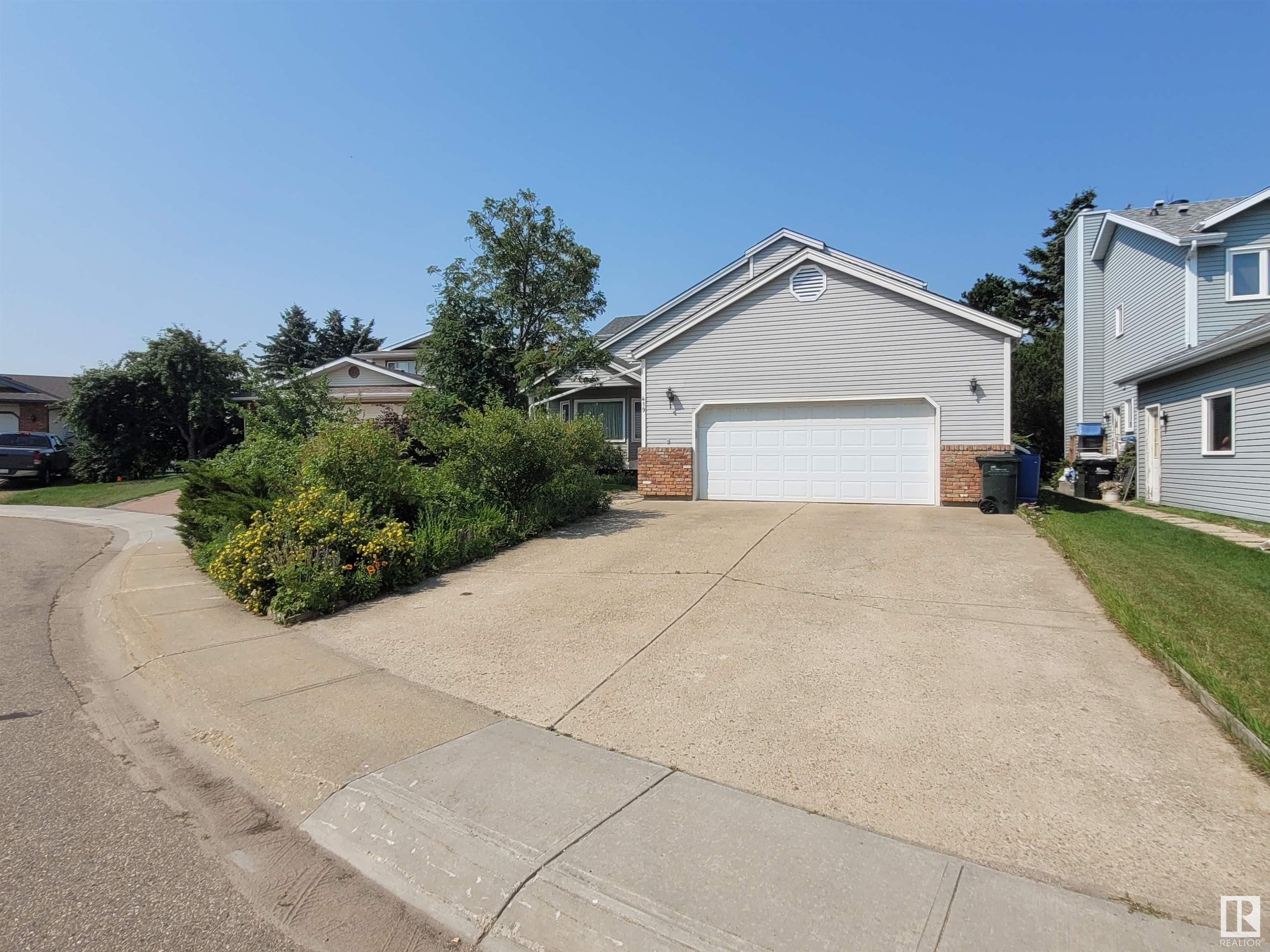 419 Village Grove  Sherwood Park AB T8A 4K3 photo