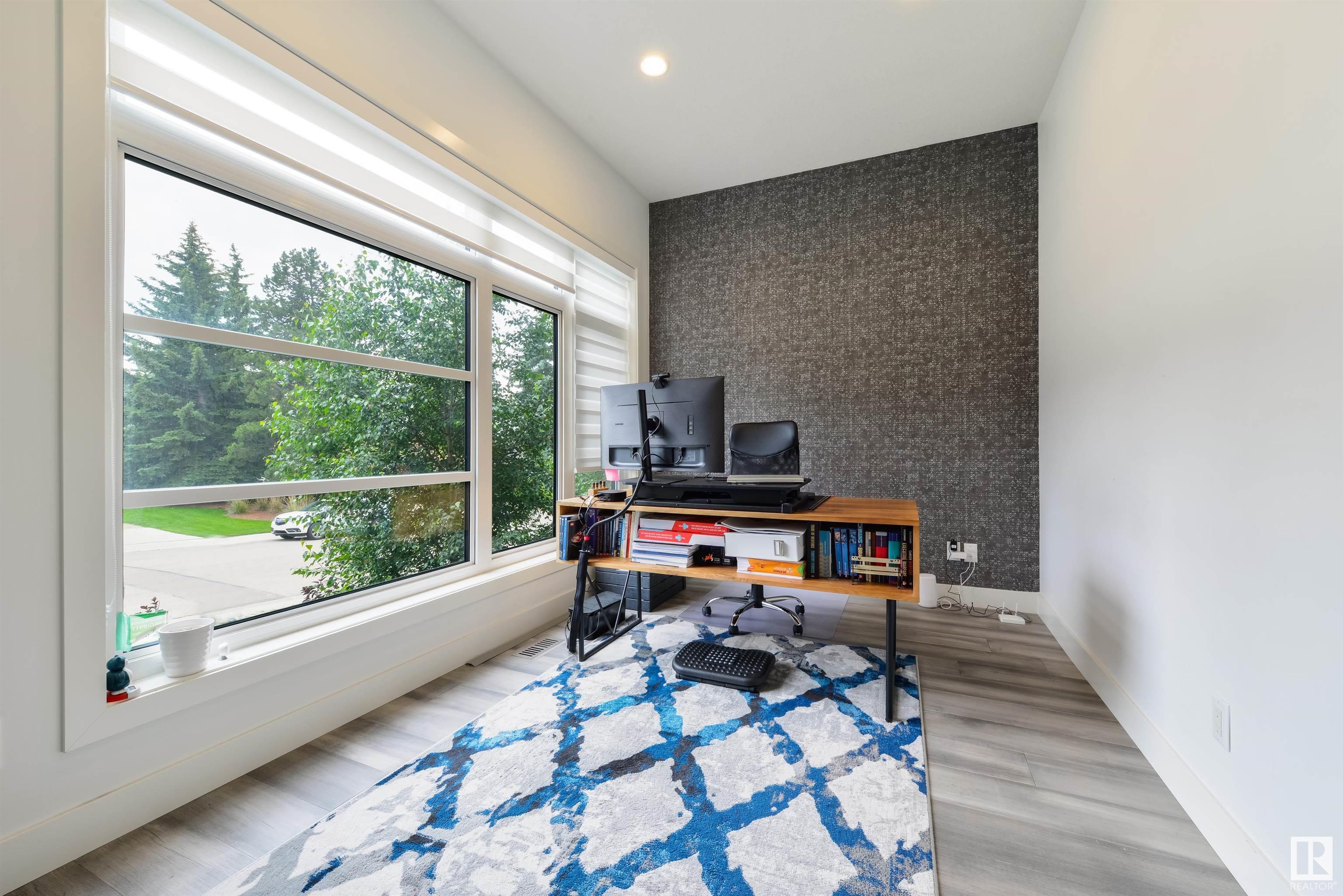 Property Photo:  12444 Lansdowne Drive NW  AB T6H 4L5 
