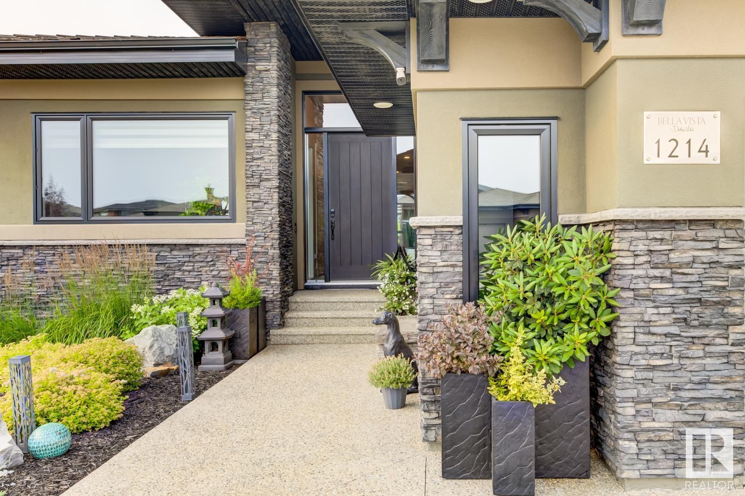 Property Photo:  1214 Wahl Court NW  AB T6W 3G4 