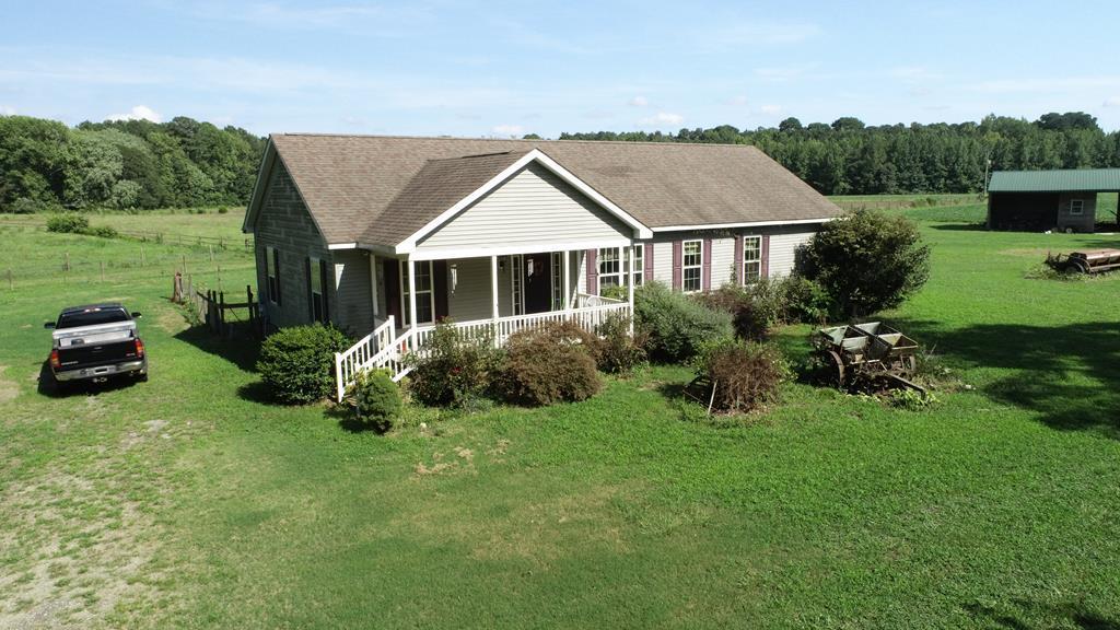 Property Photo:  16398 Pungoteague Rd  VA 23420 