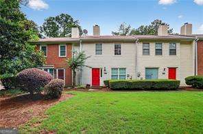 Property Photo: 202 Chads Ford Way GA 30076