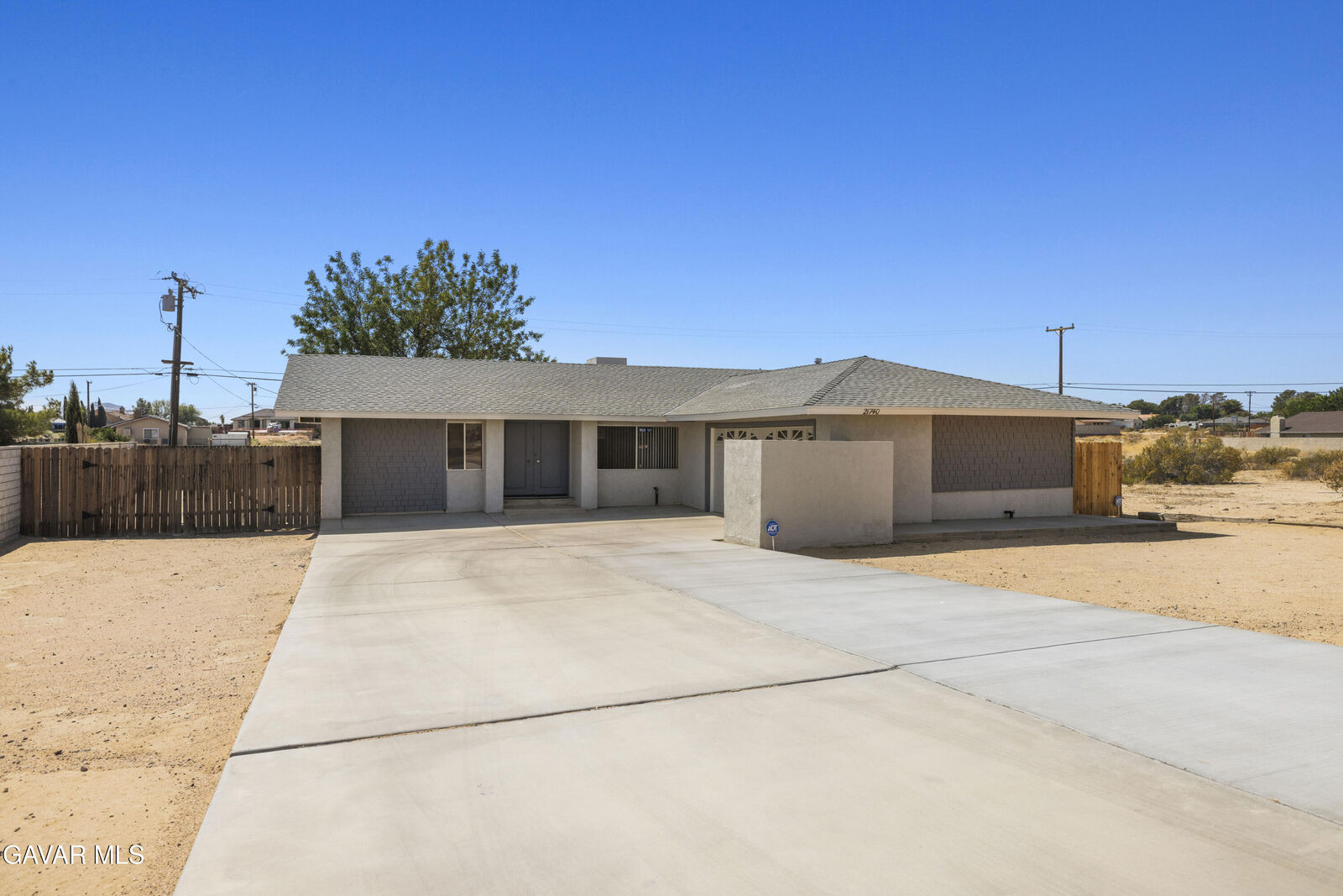 Property Photo:  21740 Bancroft Drive  CA 93505 