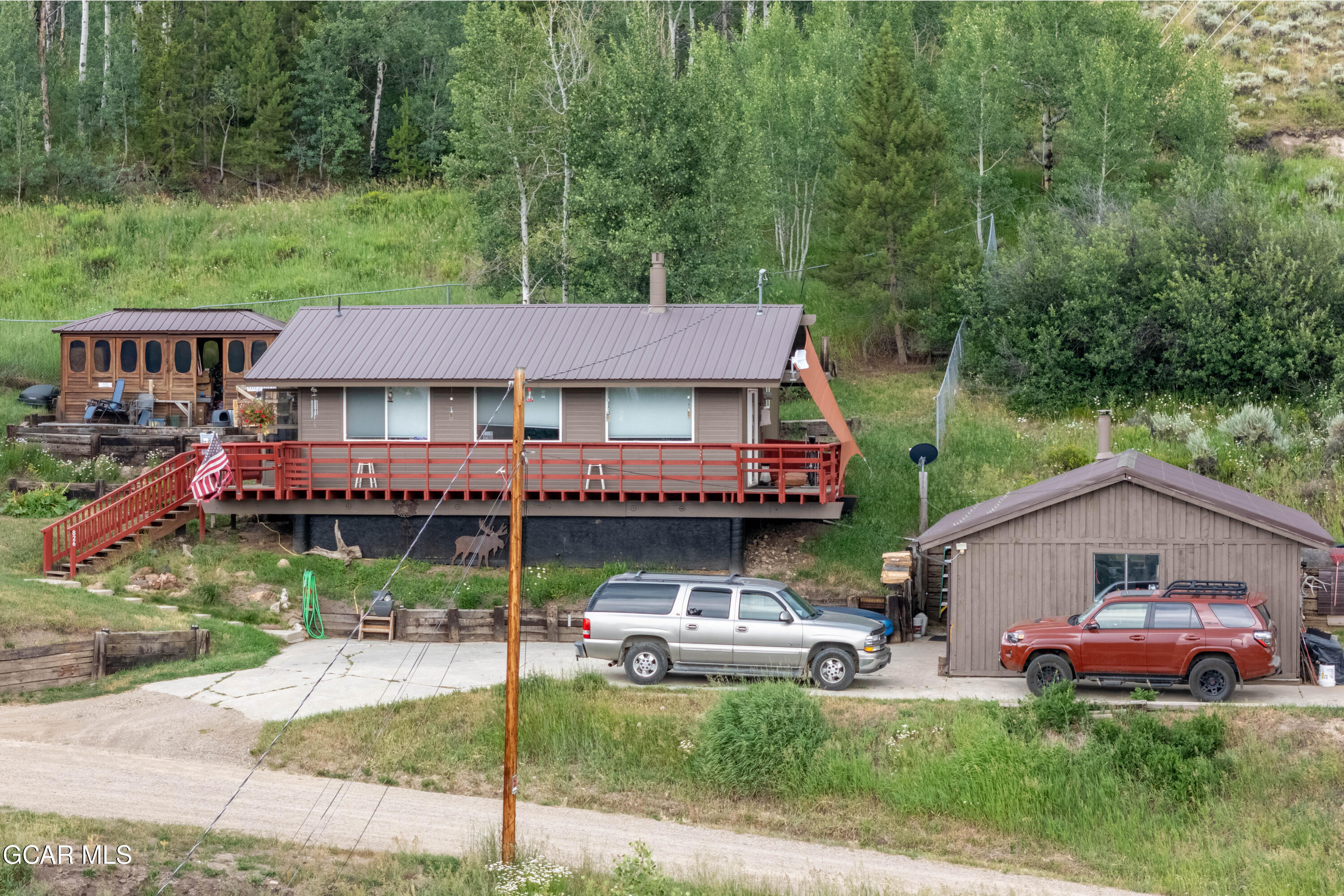 Property Photo: 826 Gcr 559 CO 80451