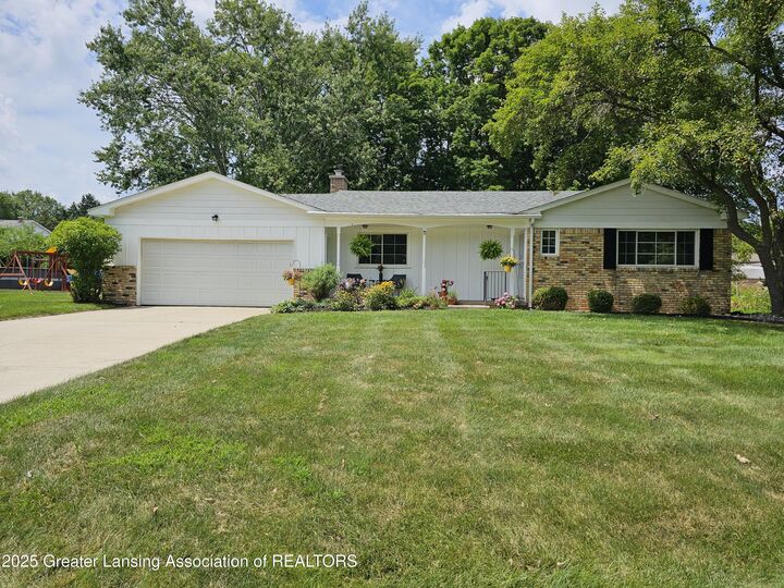 Property Photo:  2835 Fontaine Trail  MI 48842 