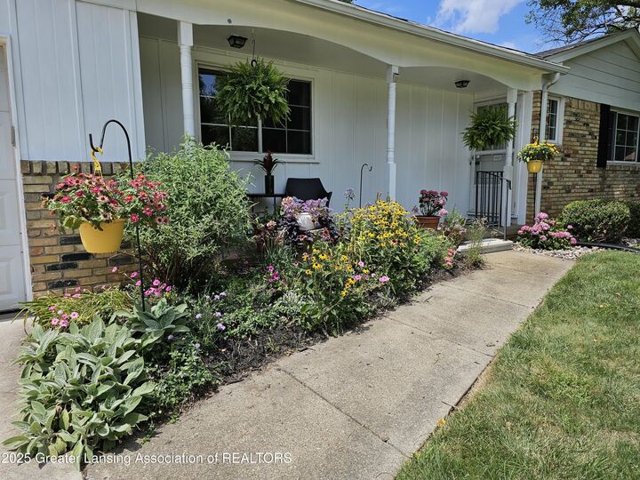 Property Photo: 2835 Fontaine Trail MI 48842