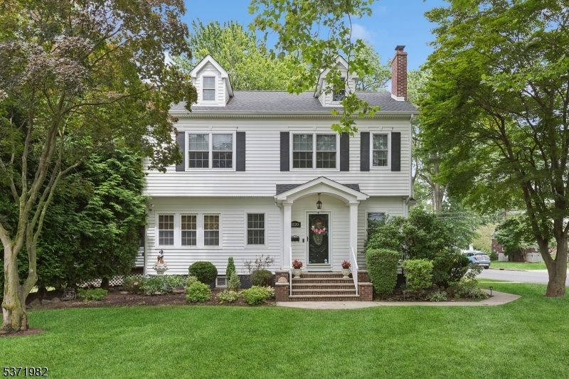 Property Photo:  1120 Raritan Rd  NJ 07016 