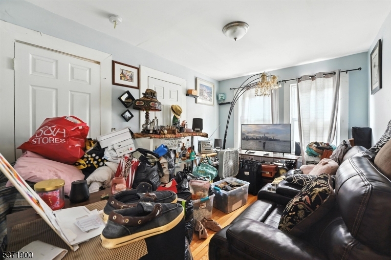 Property Photo:  89 Hamilton St  NJ 07017 