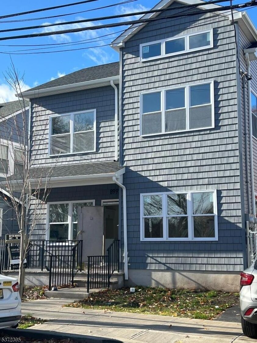 Property Photo:  89 W End Ave  NJ 07106 