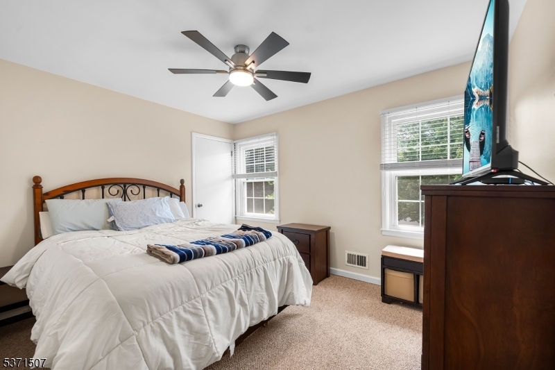 Property Photo:  6 Harford Place  NJ 08844 