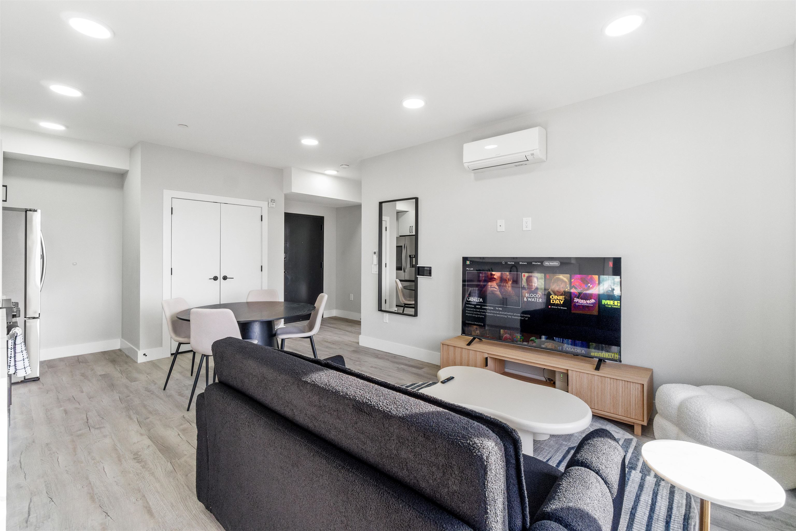 Property Photo: 80 Romaine Ave 4A NJ 07306