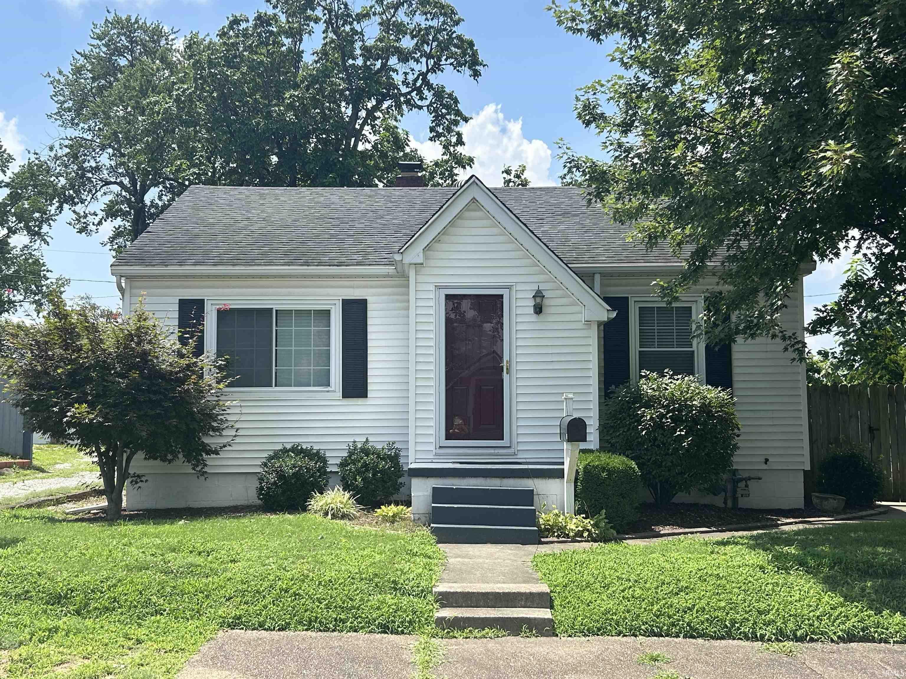 13 S Thomas Avenue  Evansville IN 47714 photo