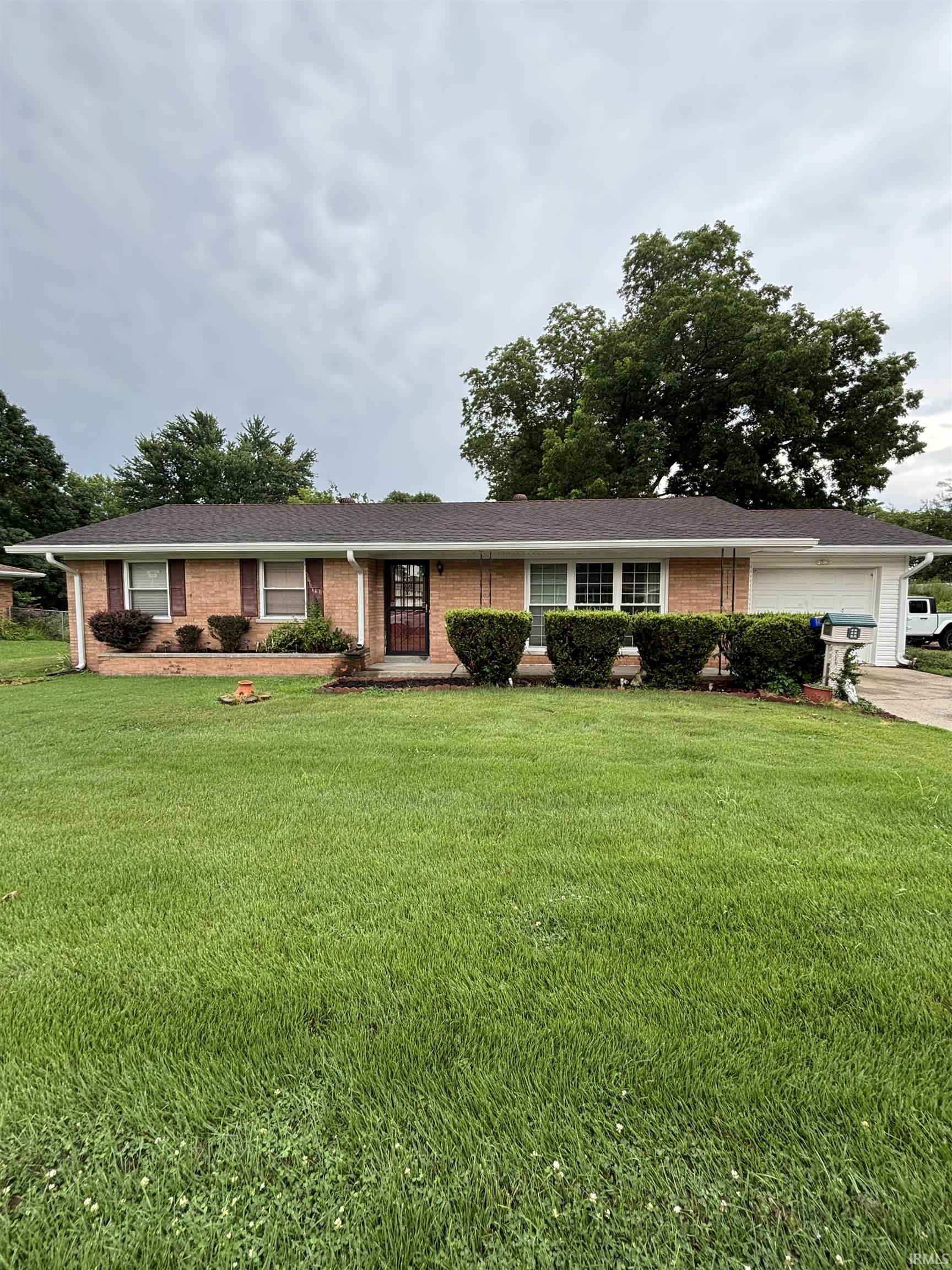 Property Photo: 1300 Harriett Street IN 47620