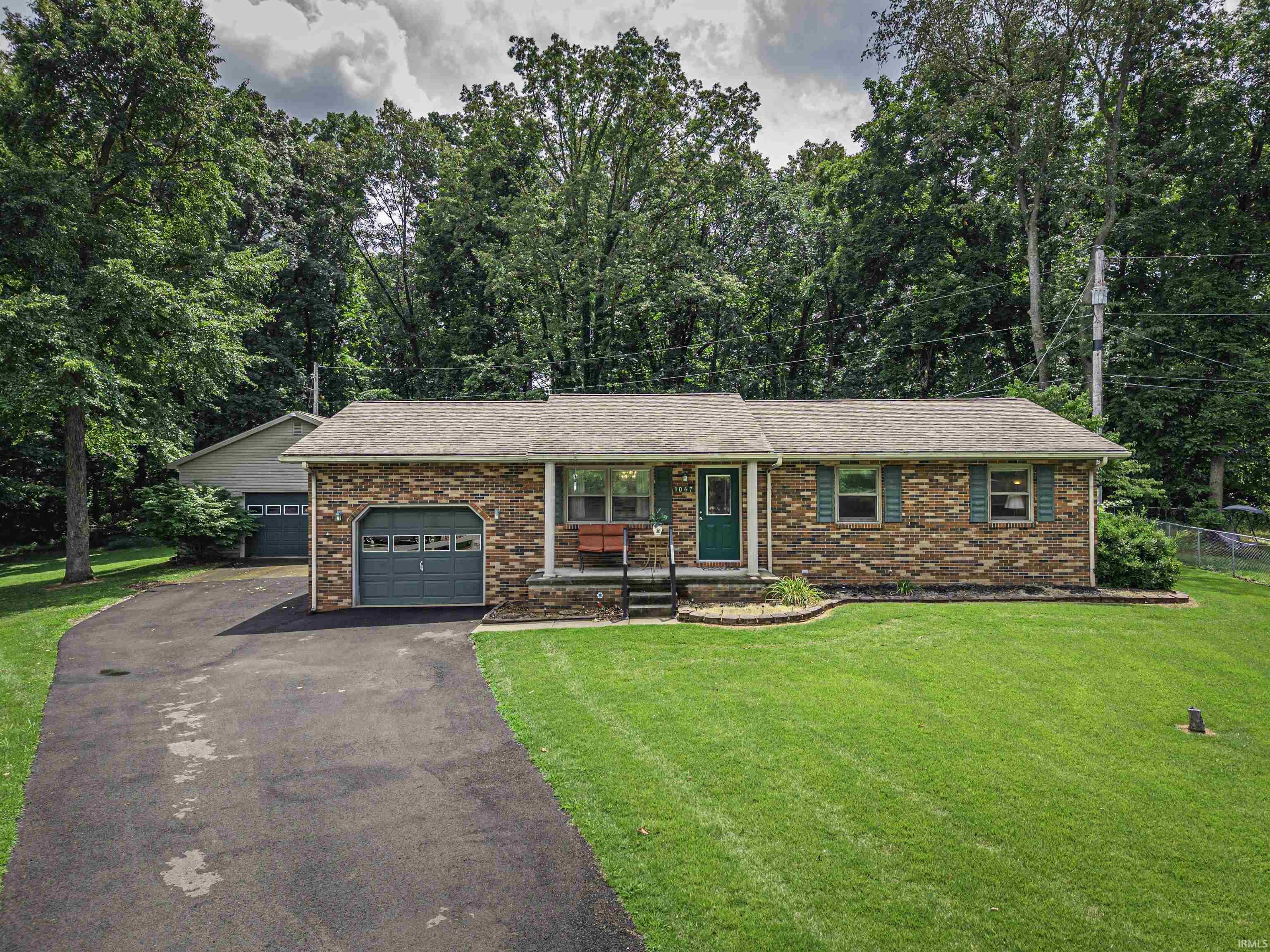 Property Photo:  1067 W Northwood Road  IN 47601 