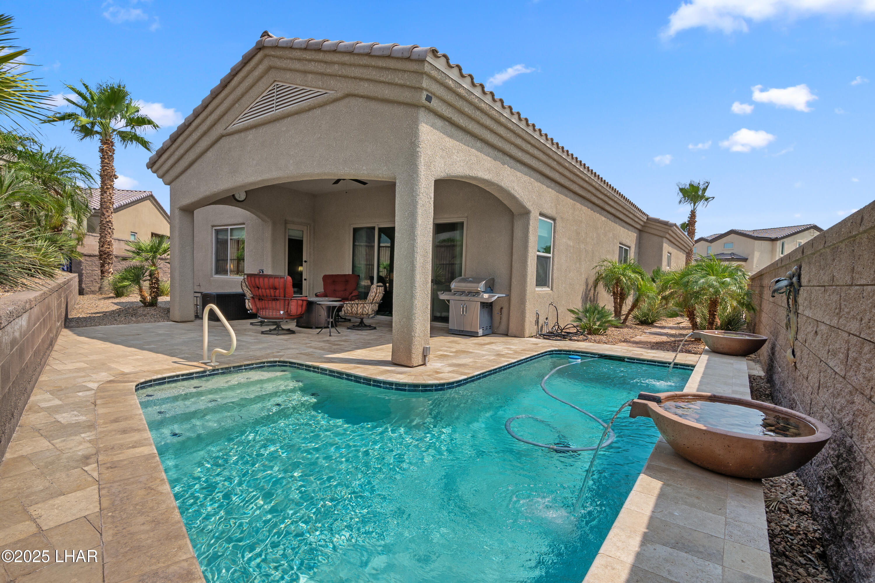 Property Photo:  662 Island Dr  AZ 86403 