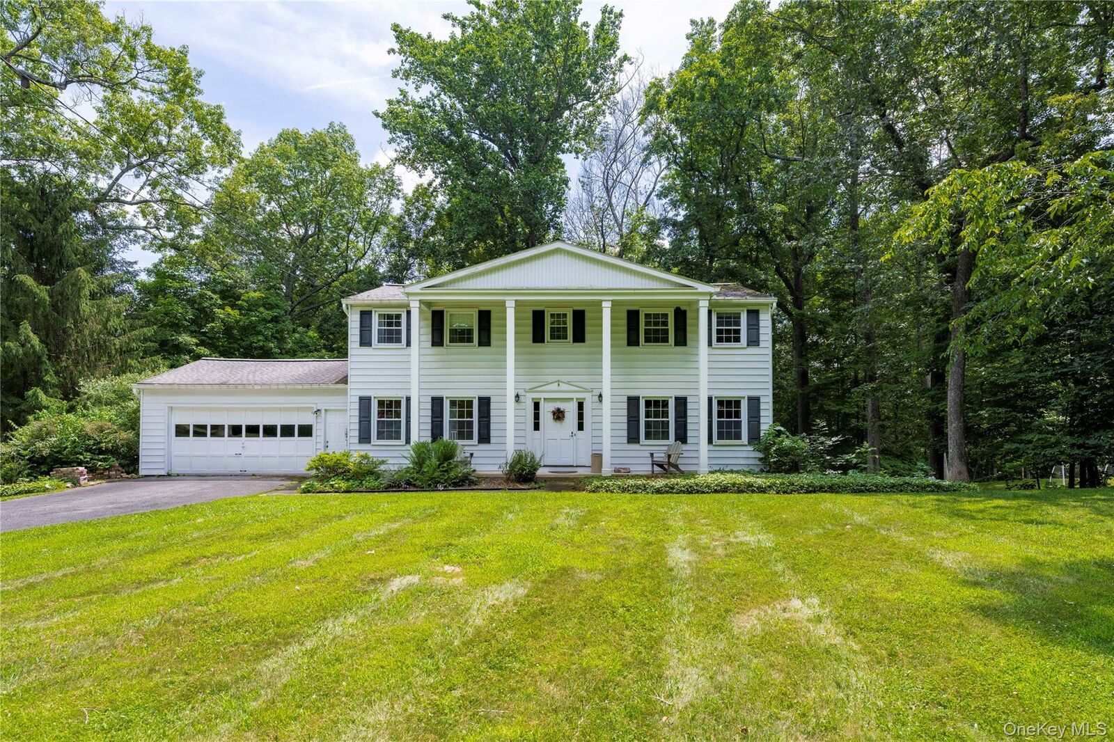 Property Photo:  20 Woodcrest Drive  NY 12533 