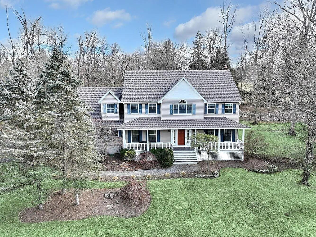 35 Rose Hill Road  Montebello NY 10901 photo