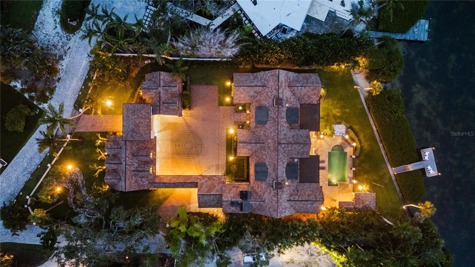 Property Photo:  4315 Mangrove Place  FL 34242 