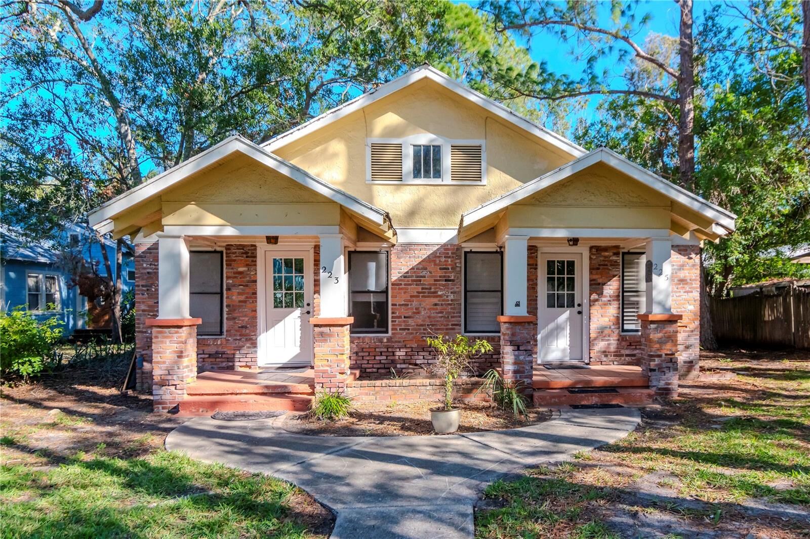 Property Photo: 223 Bath Street FL 34689