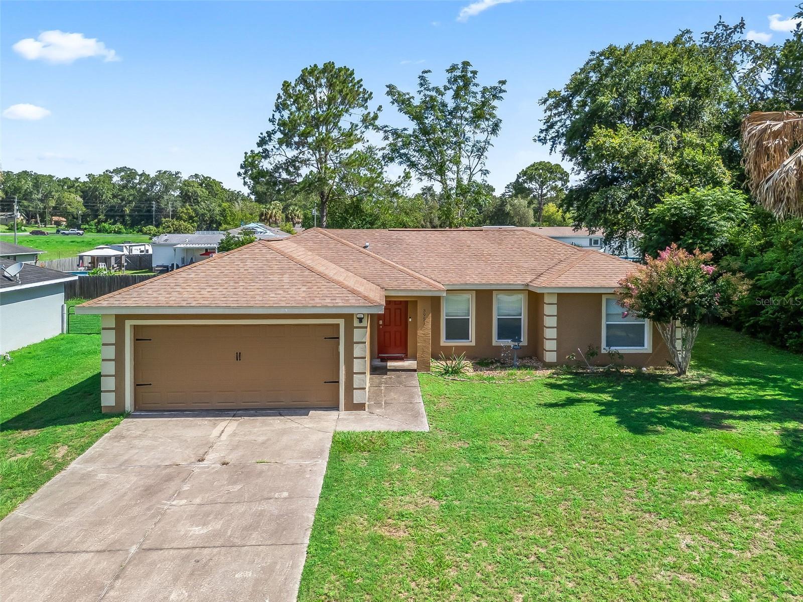 Property Photo: 3951 SE 136th Place FL 34491