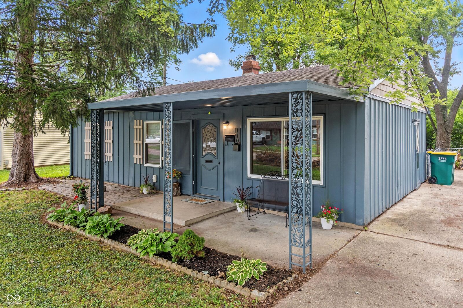 Property Photo: 110 Jordan Drive IN 46131