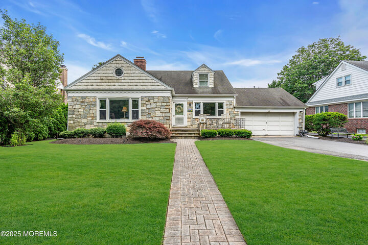 Property Photo:  504 Crescent Parkway  NJ 08750 