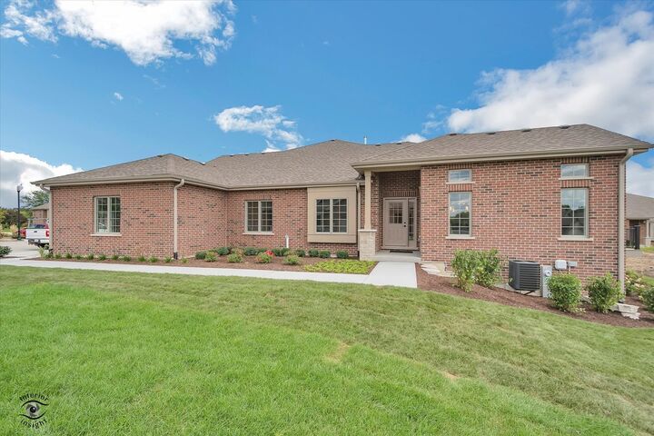 Property Photo:  8855 Milwaukee Breakwater Drive  IL 60423 