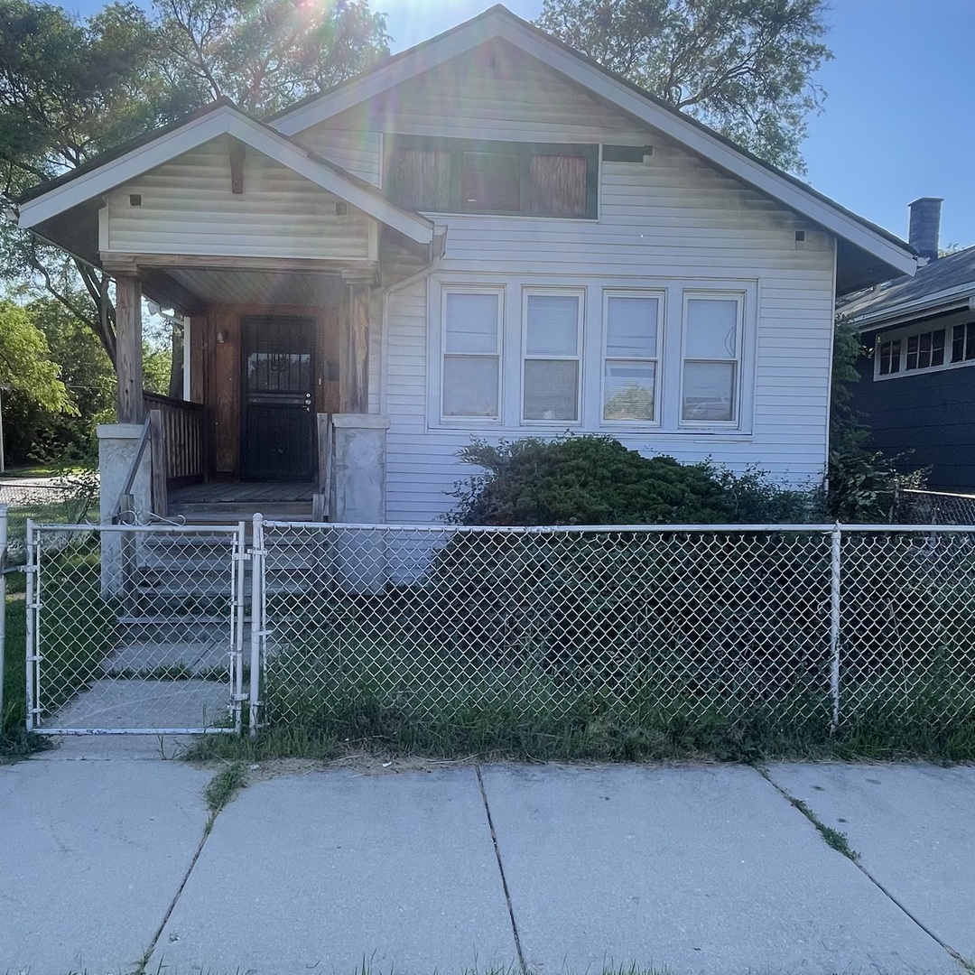 Property Photo: 10056 S Indiana Avenue IL 60628