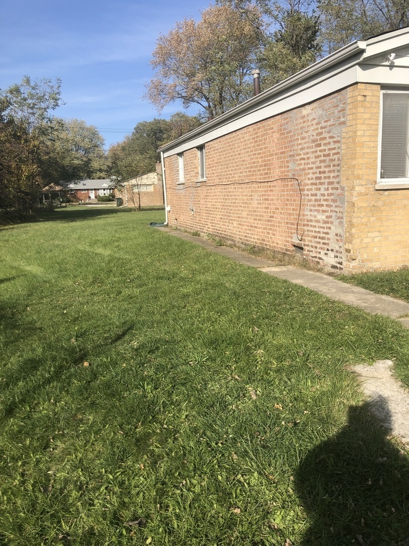 Property Photo: 4124 W 136th Place IL 60472