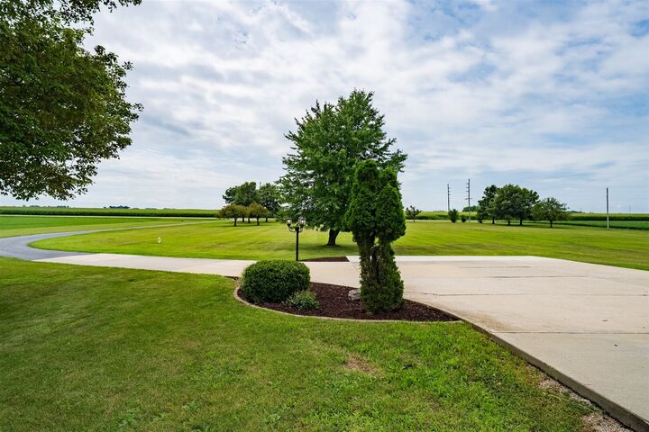 Property Photo:  15054 E 2500 North Road  IL 61748 