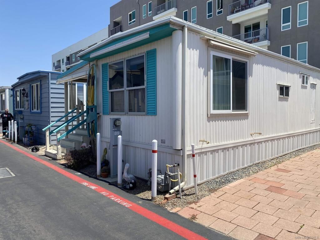 Property Photo: 900 N Cleveland 89 CA 92054
