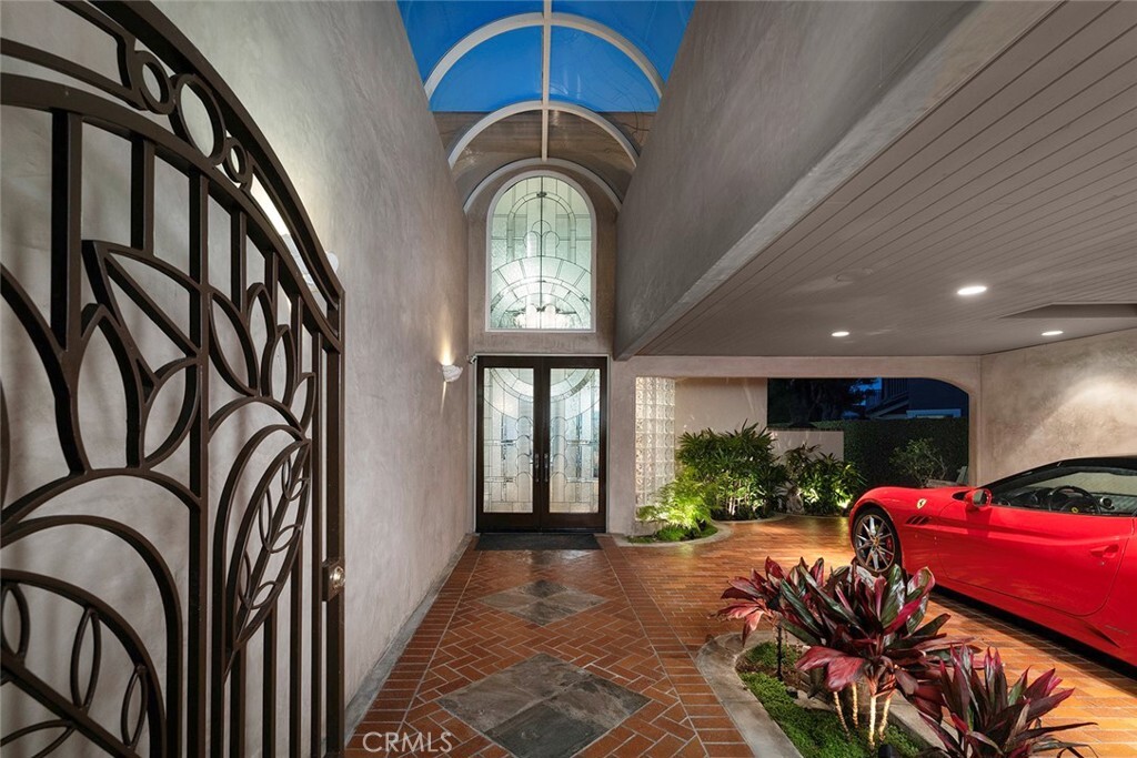 Property Photo:  17022 Marinabay Drive  CA 92649 