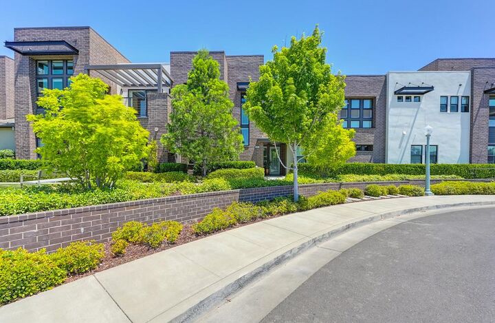 Property Photo: 3335 McKinley Village Way CA 95816