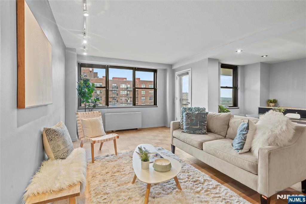 Property Photo:  201 Saint Pauls Avenue 15K  NJ 07306 