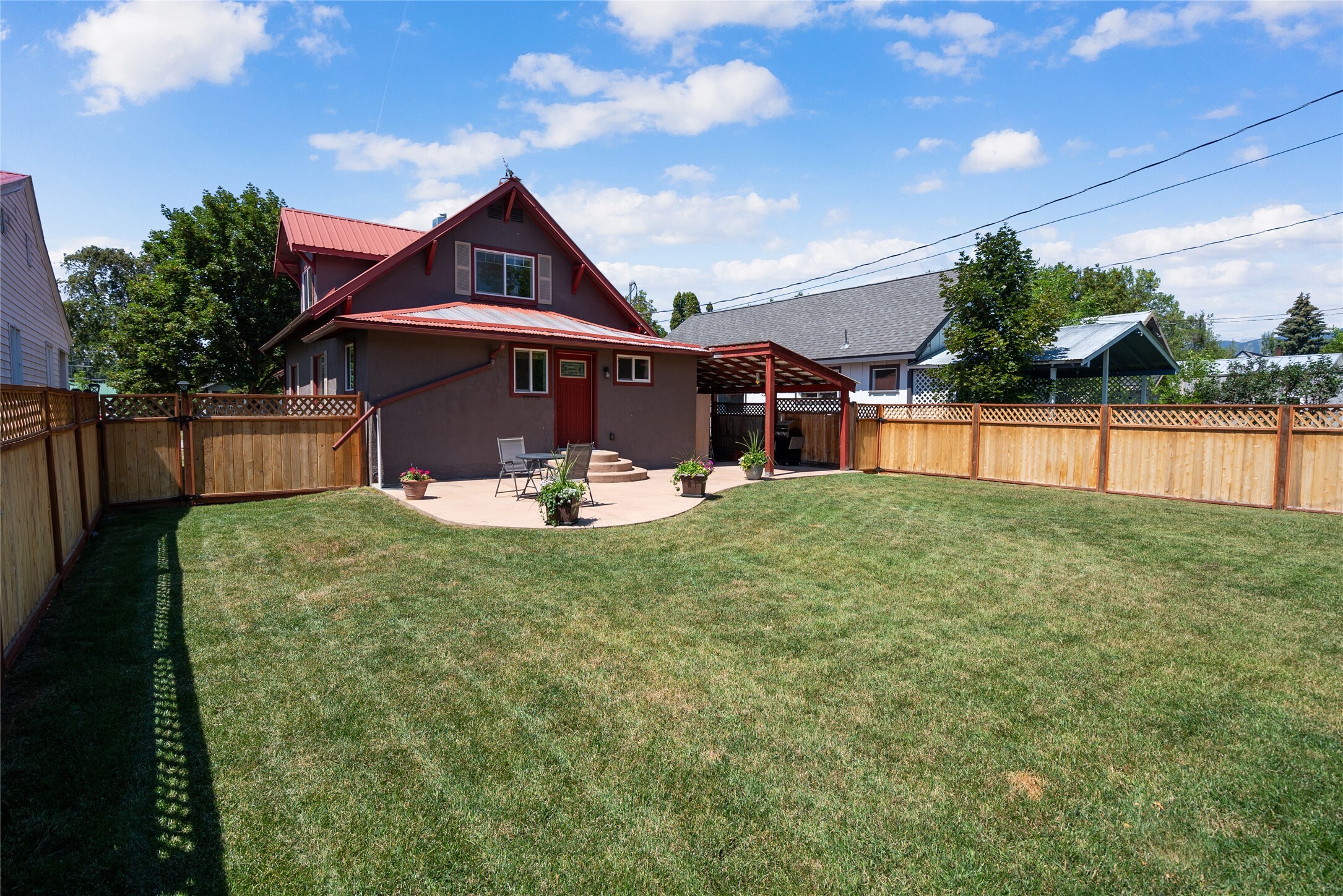Property Photo: 625 Columbia Avenue MT 59937