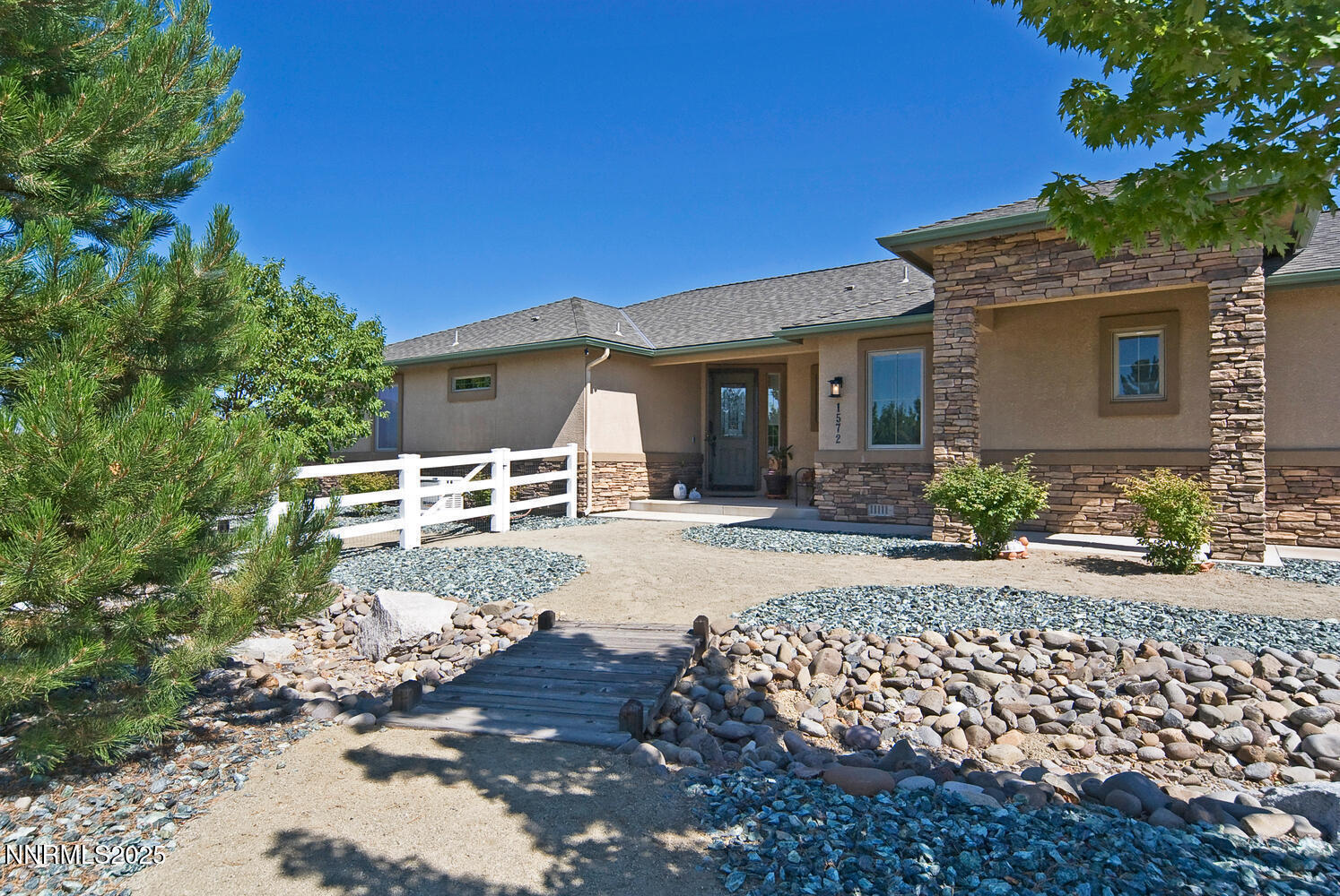 Property Photo: 1572 Amber Rose Drive NV 89423