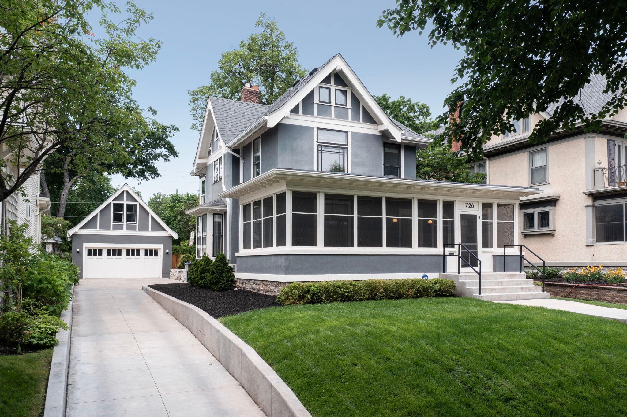 Property Photo:  1726 Irving Avenue S  MN 55403 