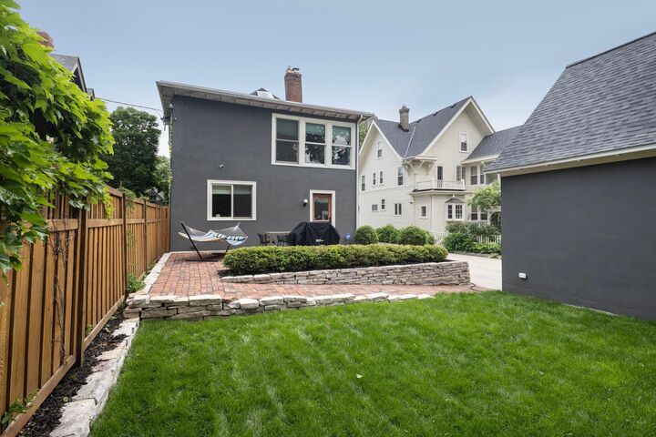 Property Photo:  1726 Irving Avenue S  MN 55403 