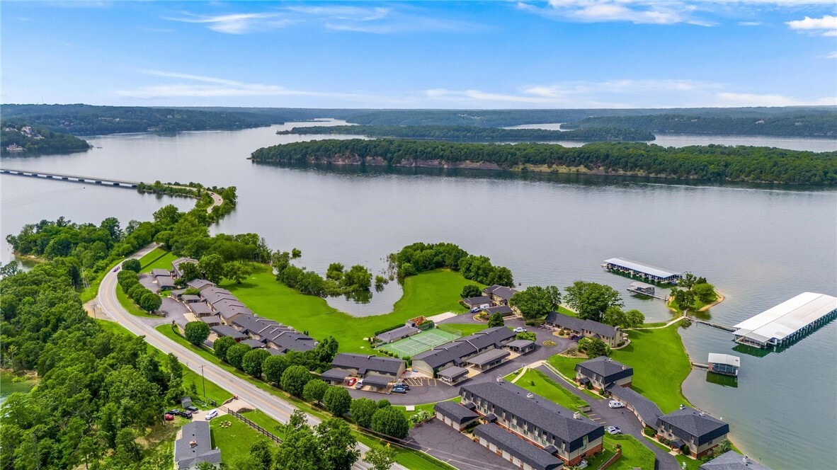 Property Photo: 16830 Heritage Bay Road AR 72756