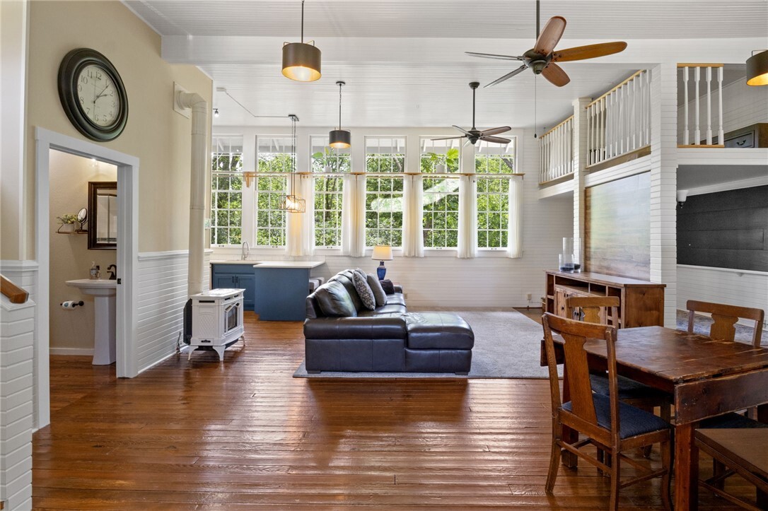 Property Photo: 7 Gretna Green Road AR 72632